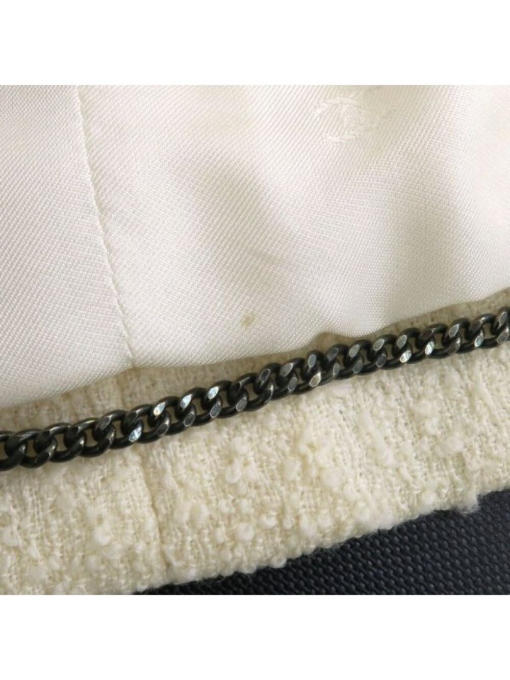 Chanel Jacket Beige - Picture 5 of 9